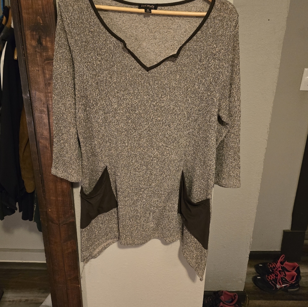 Cute brown top